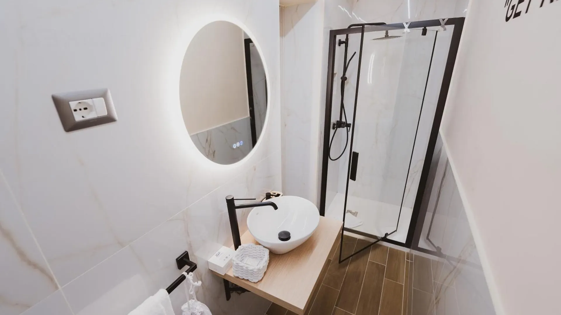 Apartment Nuova Struttura Luxury Milano II Italy